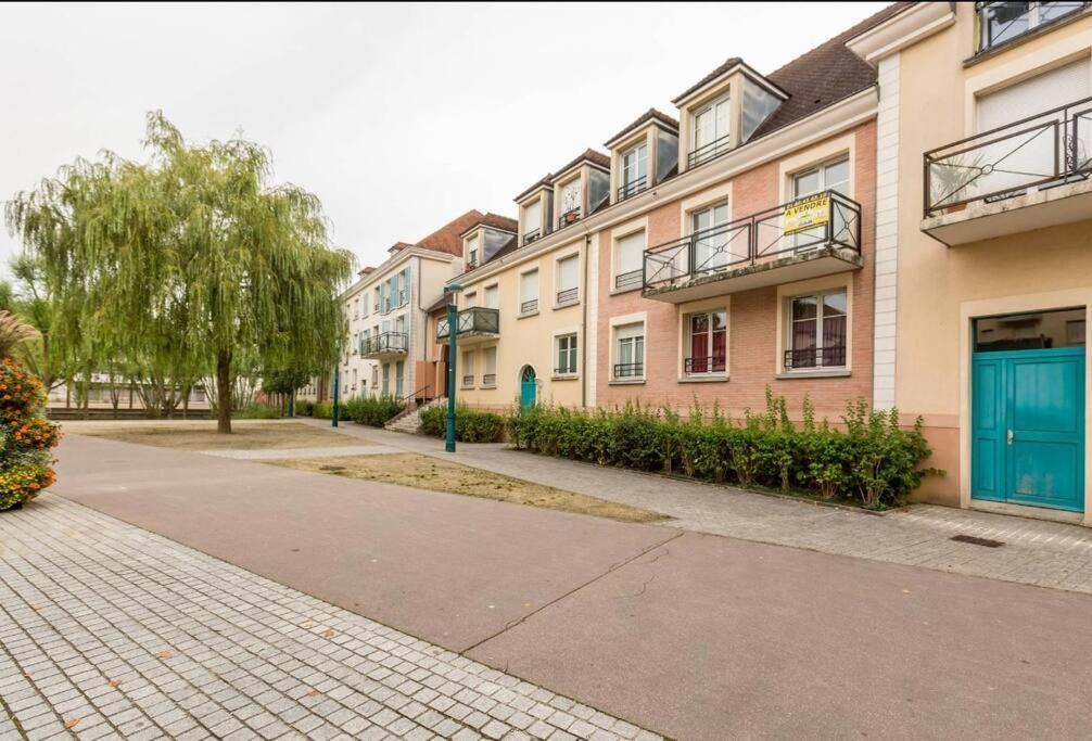 Apartment 3 Bedroomed Serris Val D'Europe Disneyland Paris Eksteriør billede